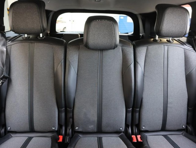 Peugeot 5008  1.5 BlueHDi 