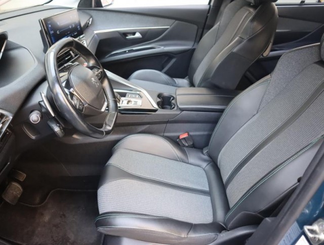 Peugeot 5008  1.5 BlueHDi 