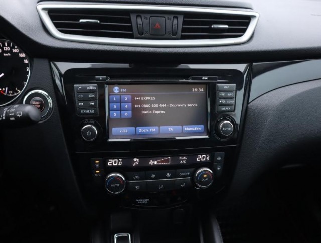 Nissan Qashqai  1.2 DIG-T Tekna