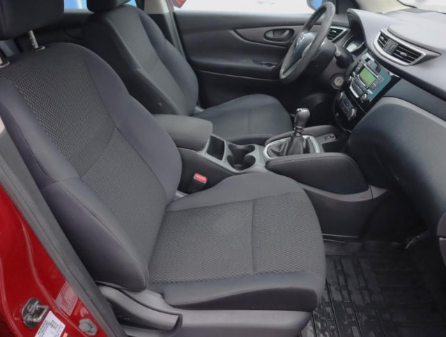 Nissan Qashqai  1.2 DIG-T 