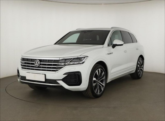 Volkswagen Touareg  3.0 TDI 