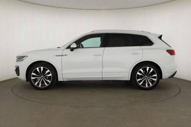 Volkswagen Touareg  3.0 TDI 