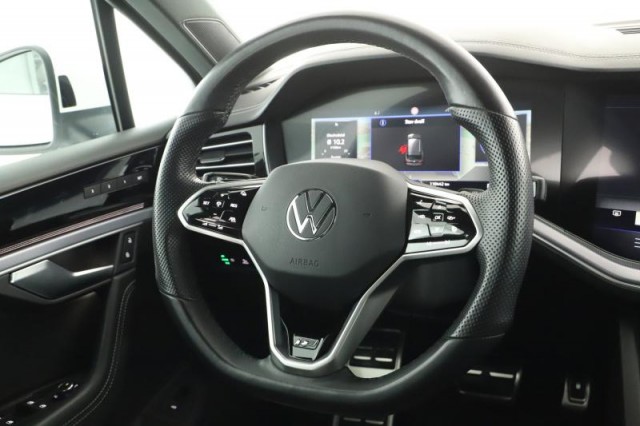 Volkswagen Touareg  3.0 TDI 