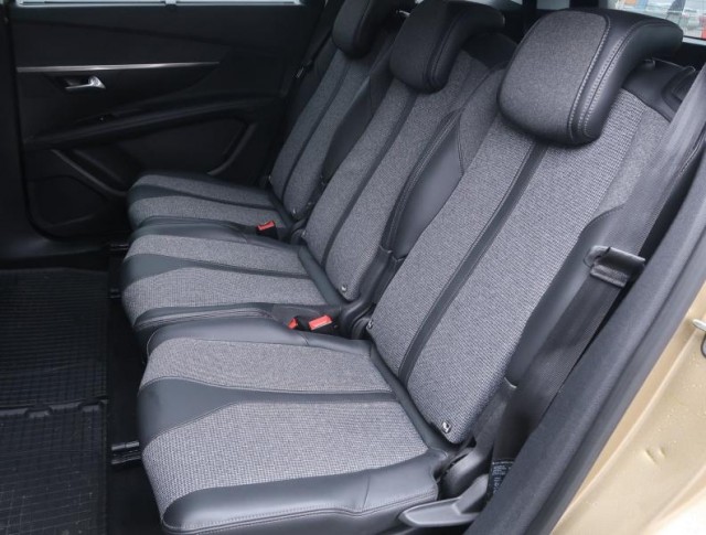 Peugeot 5008  1.6 BlueHDi Allure