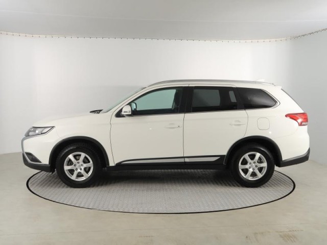 Mitsubishi Outlander  2.0 Intense