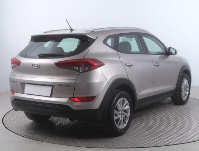 Hyundai Tucson  1.7 CRDi 