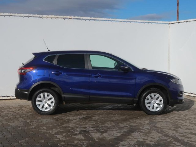 Nissan Qashqai  1.3 DIG-T 