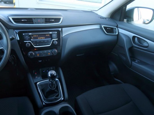 Nissan Qashqai  1.3 DIG-T 