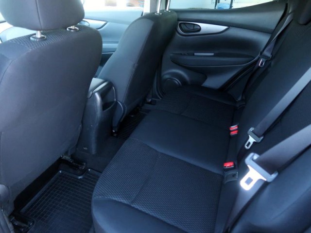 Nissan Qashqai  1.3 DIG-T 