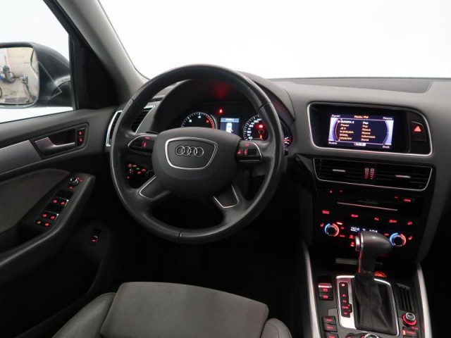 Audi Q5  3.0 TDI 