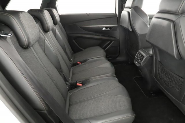 Peugeot 5008  PureTech 180 