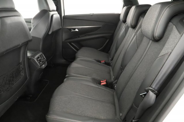 Peugeot 5008  PureTech 180 