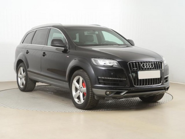 Audi Q7  3.0 TDI S-Line