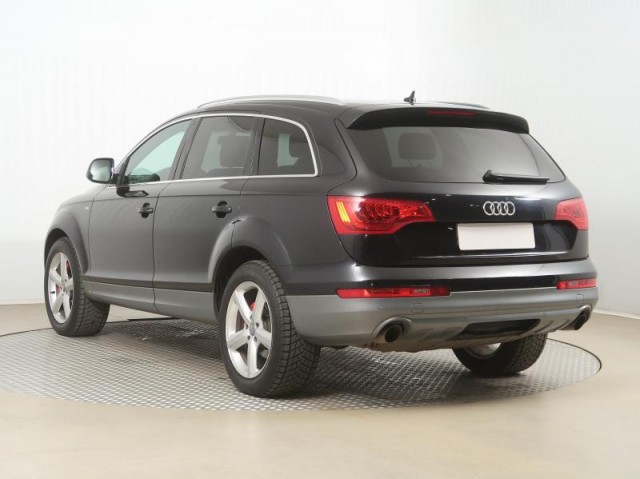 Audi Q7  3.0 TDI S-Line