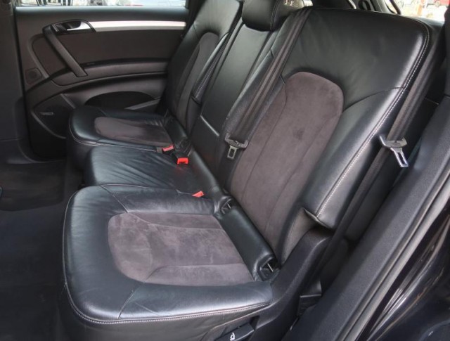 Audi Q7  3.0 TDI S-Line