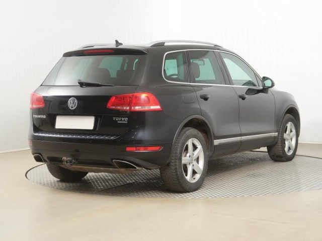 Volkswagen Touareg  3.0 TDI 