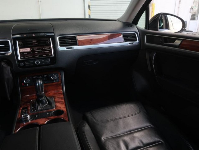 Volkswagen Touareg  3.0 TDI 