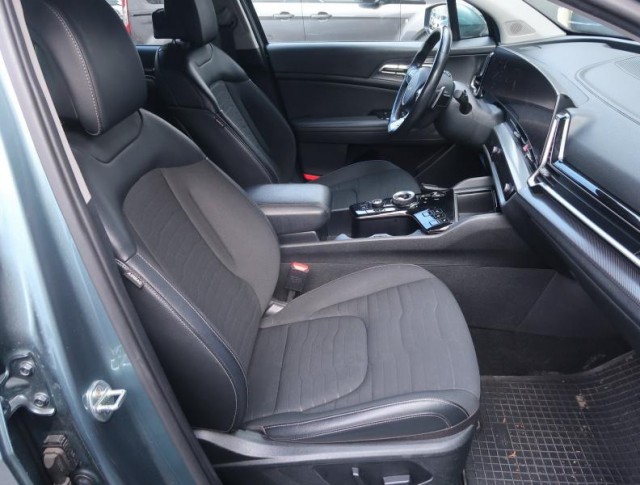 Kia Sportage  1.6 T-GDI MHEV 