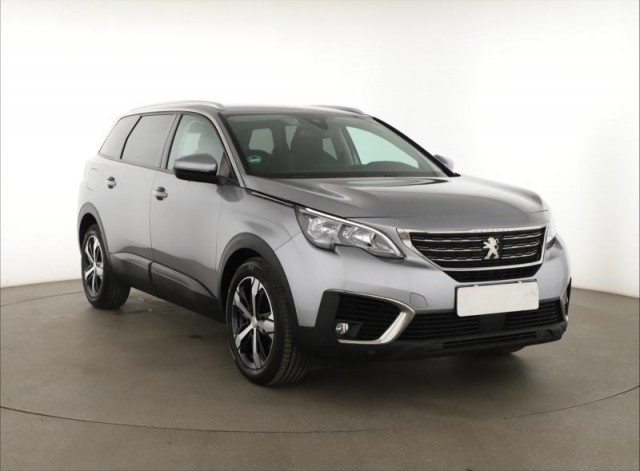 Peugeot 5008  1.5 BlueHDi 