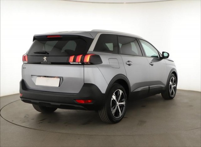 Peugeot 5008  1.5 BlueHDi 
