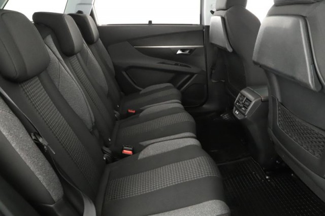 Peugeot 5008  1.5 BlueHDi 