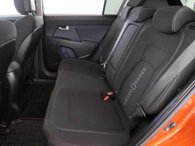 Kia Sportage  2.0 CRDi 