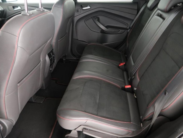 Ford Kuga  2.0 TDCi ST-Line