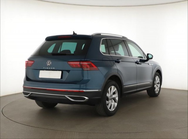Volkswagen Tiguan  2.0 TSI Elegance