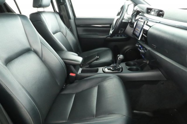 Toyota Hilux  2.4 D-4D 