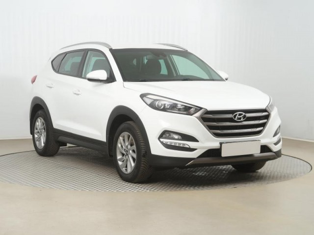 Hyundai Tucson  1.7 CRDi Trikolor