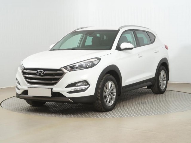 Hyundai Tucson  1.7 CRDi Trikolor