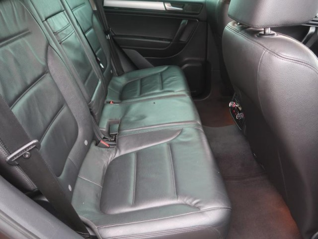 Volkswagen Touareg  3.0 TDI Business