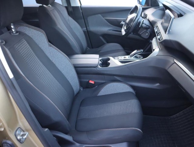 Peugeot 5008  1.6 BlueHDi Active