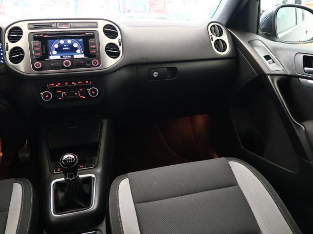 Volkswagen Tiguan  2.0 TDI 