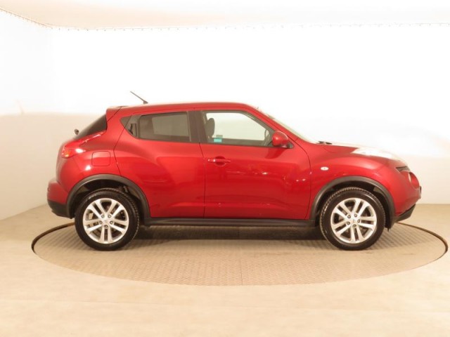 Nissan Juke  1.6 i 