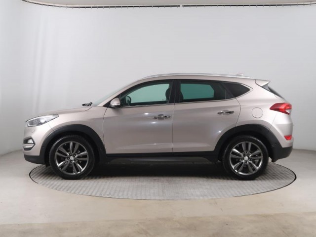 Hyundai Tucson  2.0 CRDi 