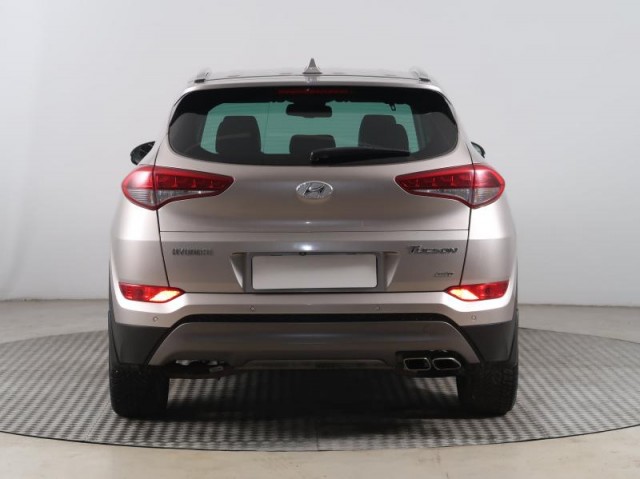 Hyundai Tucson  2.0 CRDi 