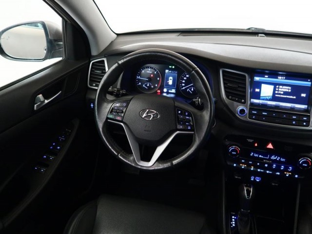 Hyundai Tucson  2.0 CRDi 