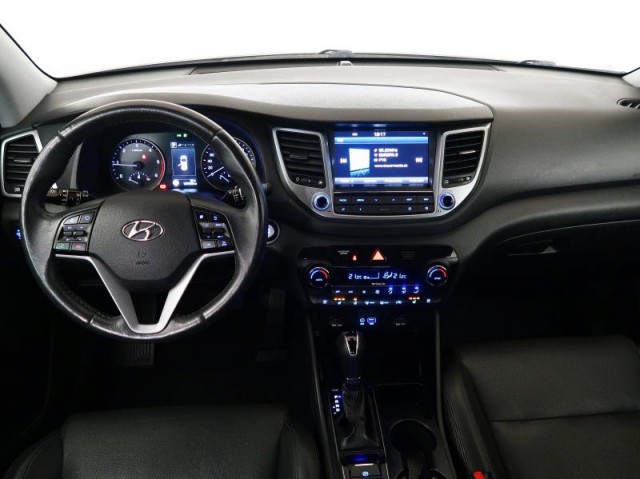 Hyundai Tucson  2.0 CRDi 