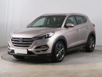 Hyundai Tucson  2.0 CRDi 