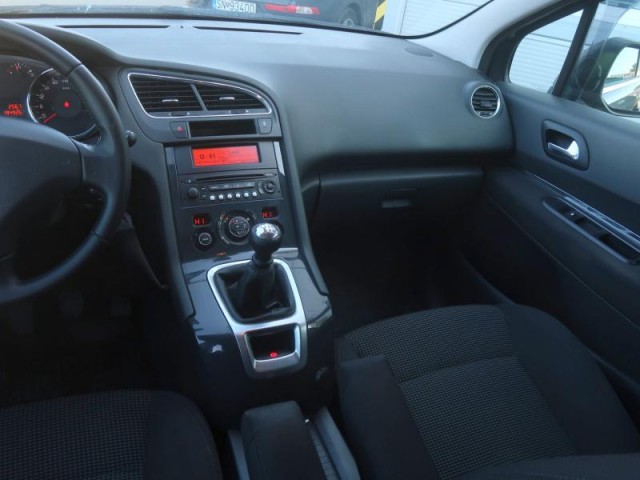 Peugeot 5008  1.6 HDi Active