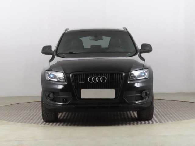 Audi Q5  2.0 TDI S line
