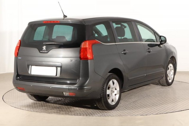 Peugeot 5008  1.6 BlueHDi 