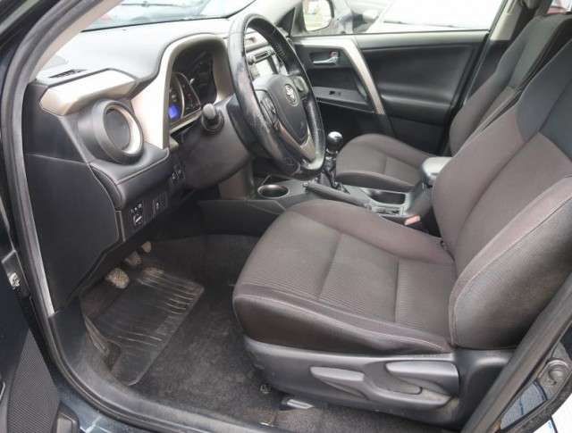 Toyota RAV 4  2.2 D-4D 