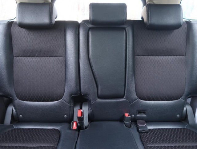 Mitsubishi Outlander  2.2 DI-D Intense