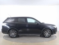 Mitsubishi Outlander  2.2 DI-D Intense