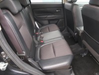 Mitsubishi Outlander  2.2 DI-D Intense