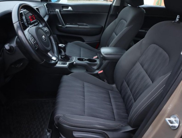 Kia Sportage  1.6 GDI Silver