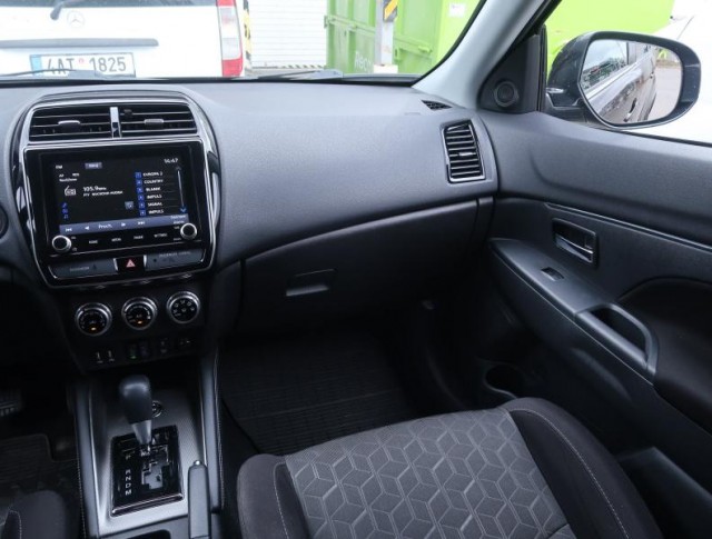 Mitsubishi ASX  2.0 MIVEC 