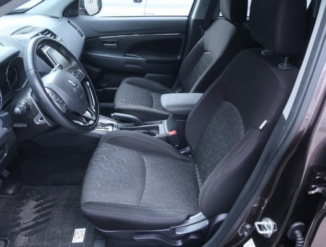 Mitsubishi ASX  2.0 MIVEC 